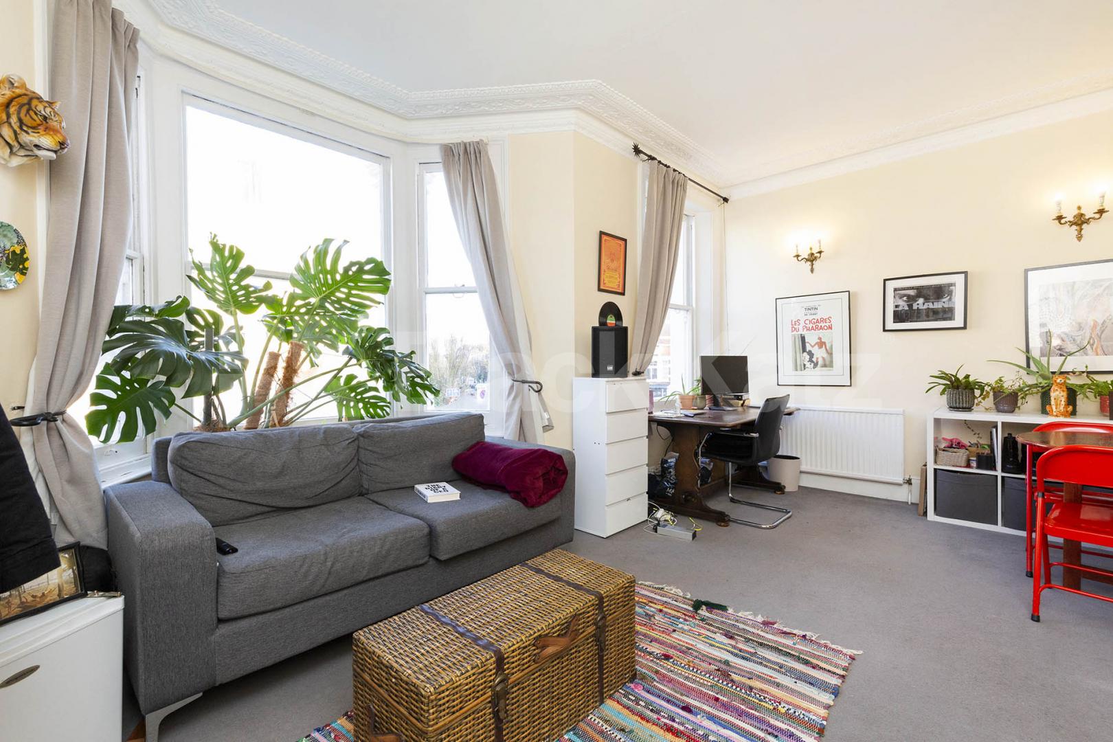 			1 Bedroom, 1 bath, 1 reception Flat			 Blythe Road, KENSINGTON OLYMPIA